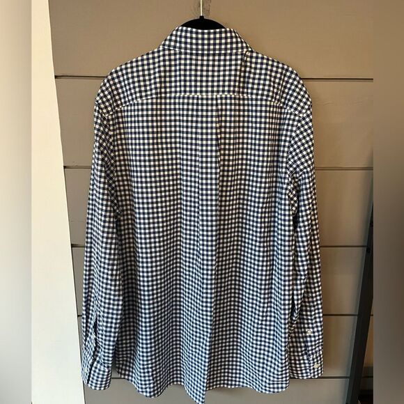 VINEYARD VINES Men's Classic Fit Tucker
Performance Shirt in Blue/White Size L - Picture 3 of 6